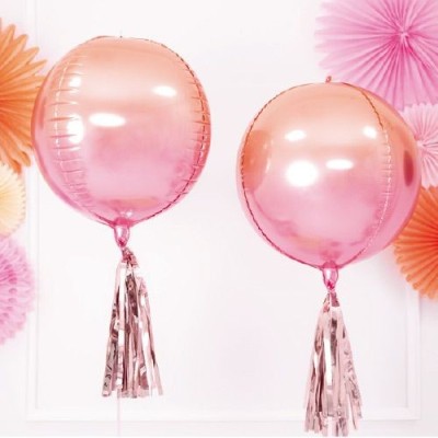 Guirnalda tassel dorada de borlas para candy bars, mesas dulces y celebraciones.